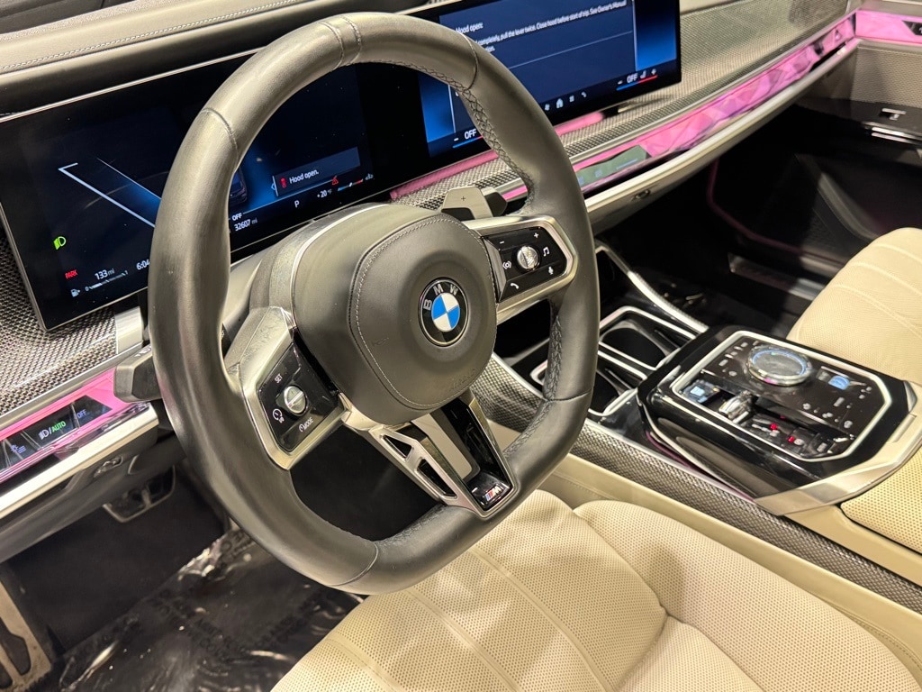 2023 BMW 760I - Image 18