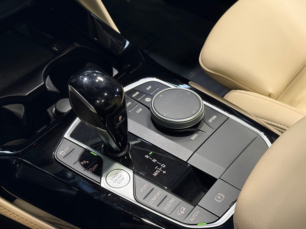 2023 BMW X4 - Image 16