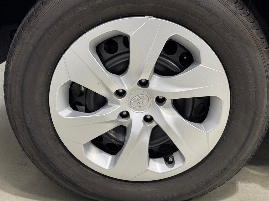 2024 TOYOTA RAV4 - Image 9