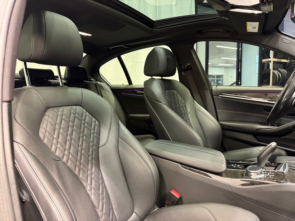 2023 BMW 540I - Image 26
