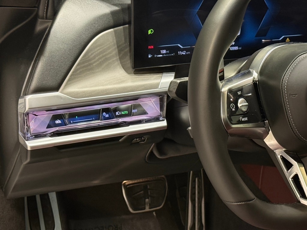 2024 BMW 760I - Image 15