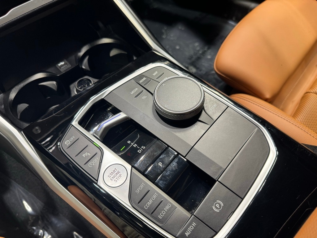 2023 BMW 330I - Image 9