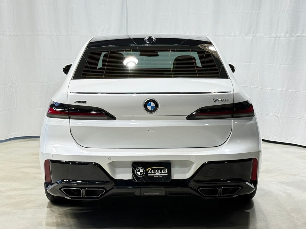 2024 BMW 760I - Image 4