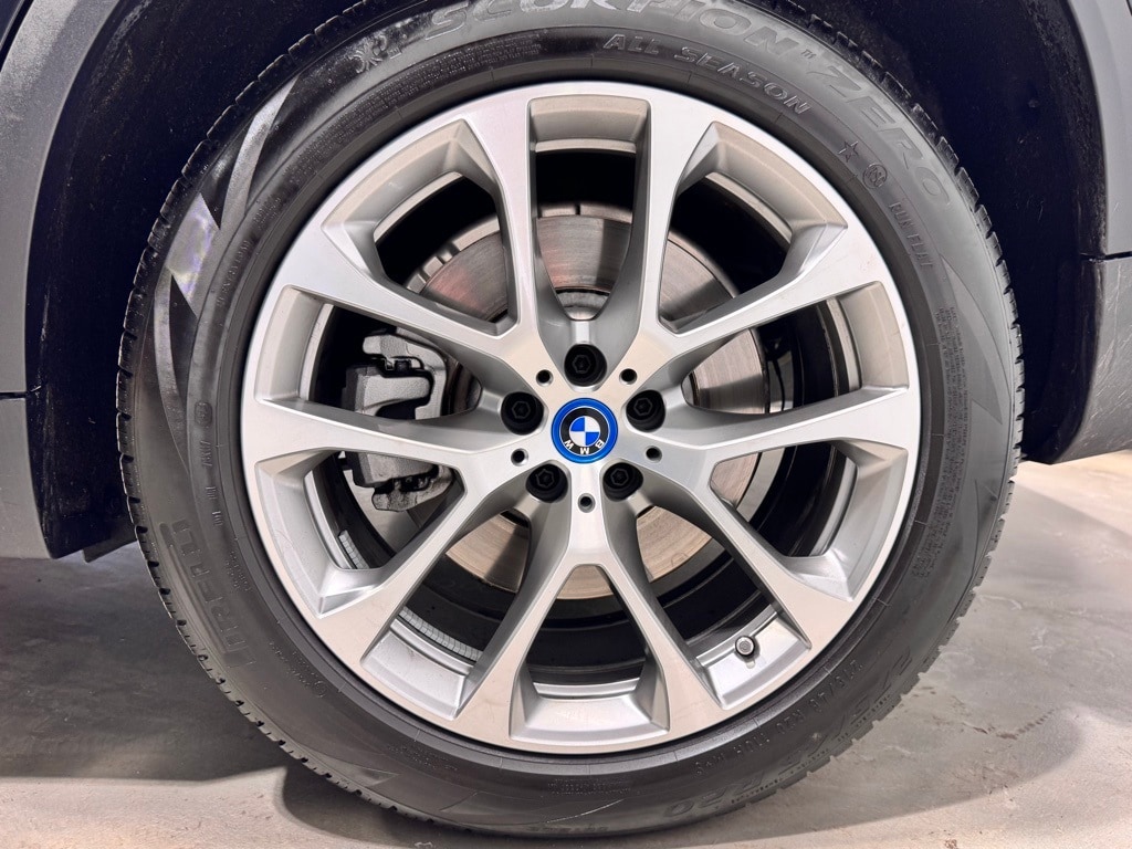 2024 BMW X5 - Image 8