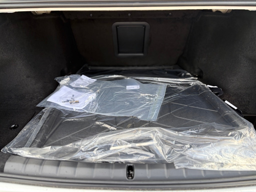 2025 BMW 760I - Image 26