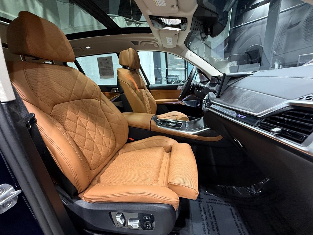 2026 BMW X7 - Image 32