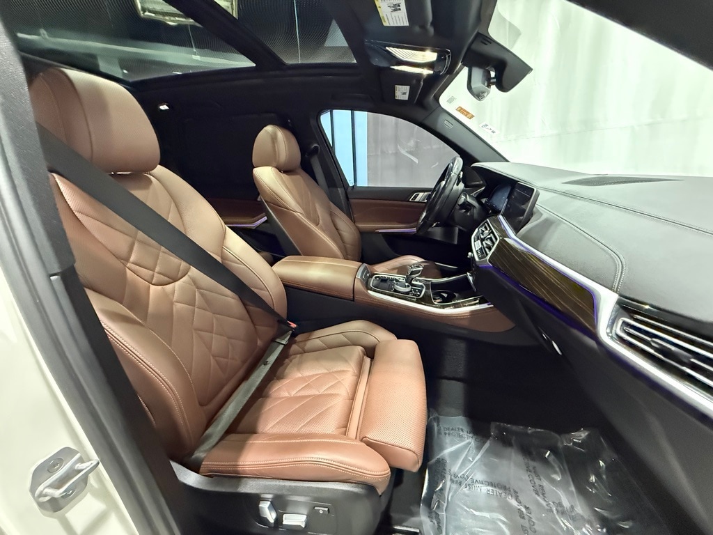 2023 BMW X5 - Image 29
