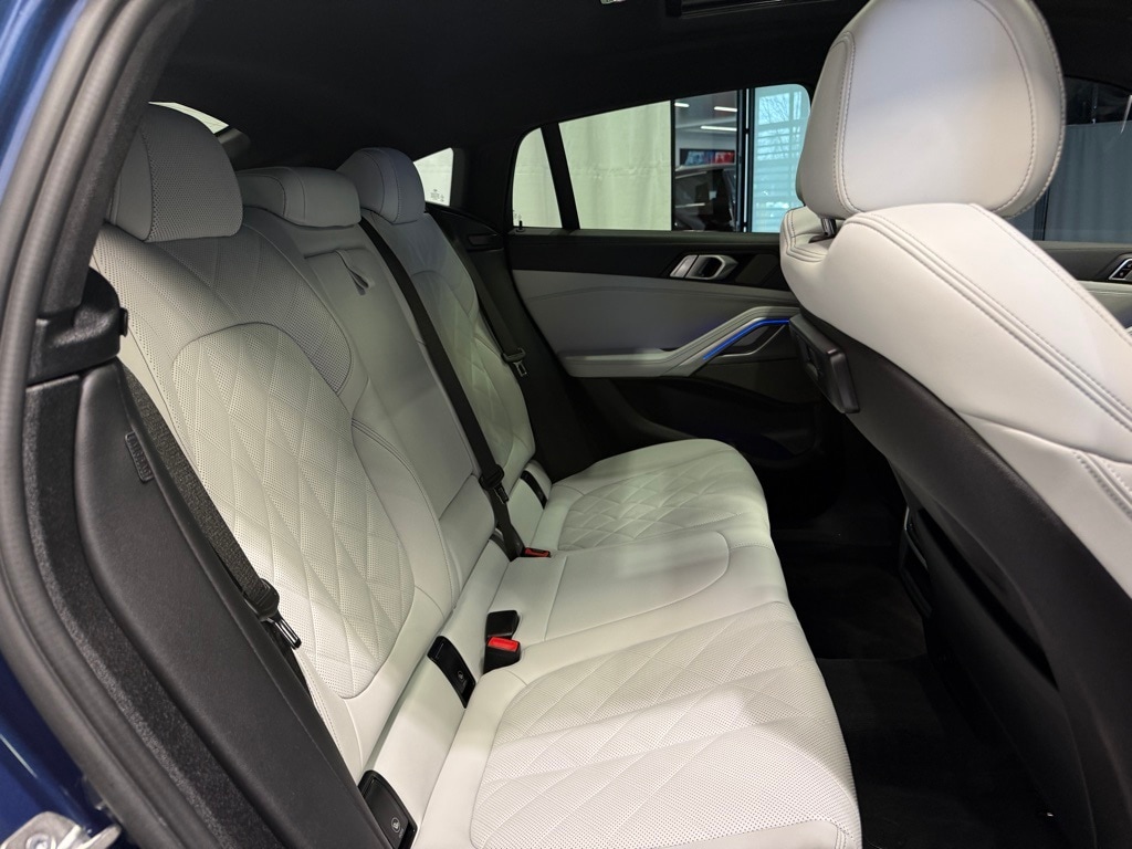 2023 BMW X6 - Image 26