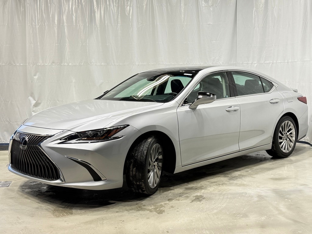 2021 LEXUS ES - Image 3
