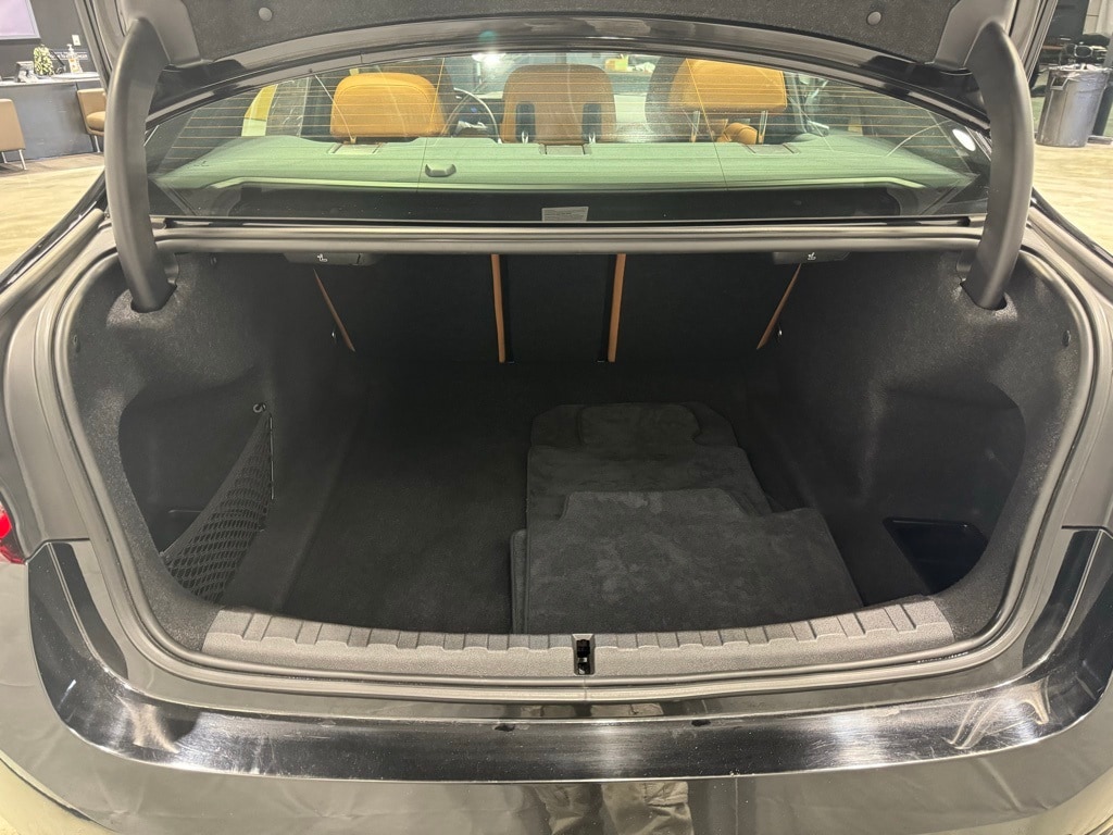 2023 BMW 330I - Image 28