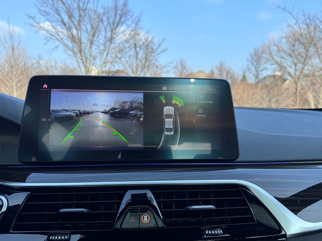 2022 BMW 530I - Image 7