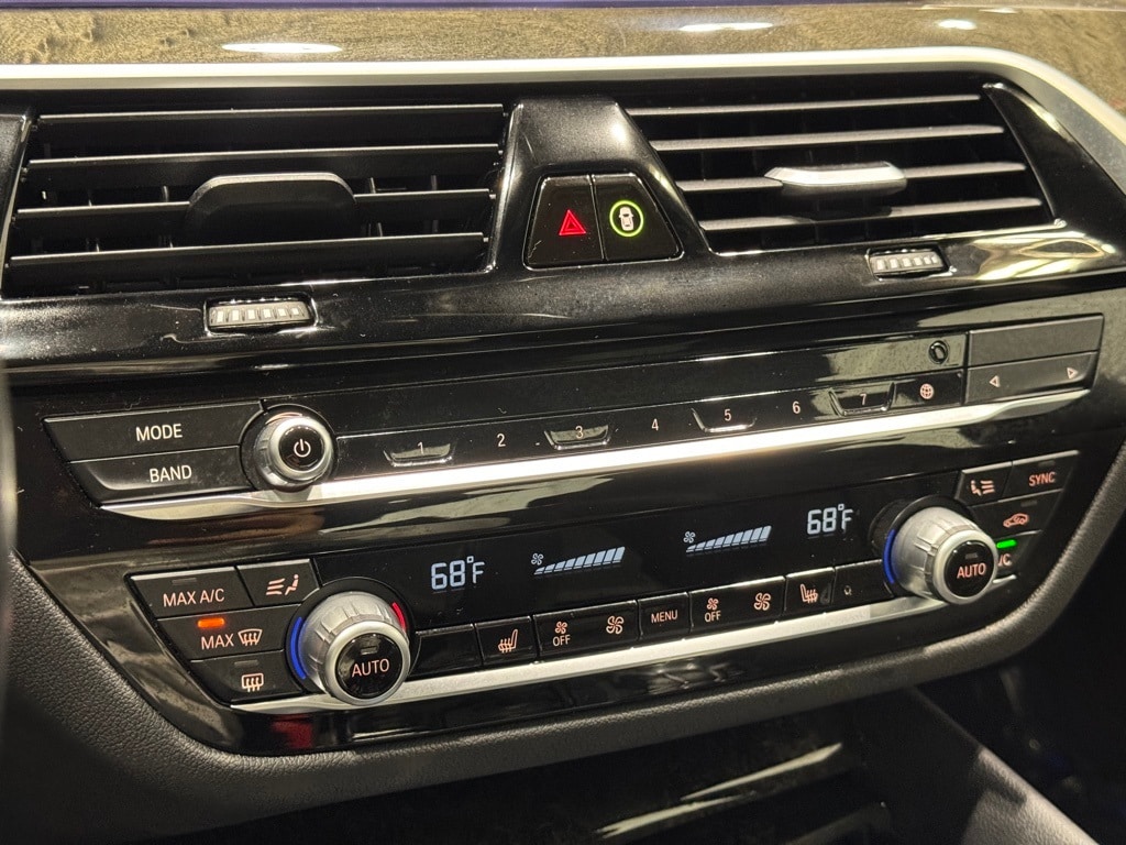 2023 BMW 540I - Image 13