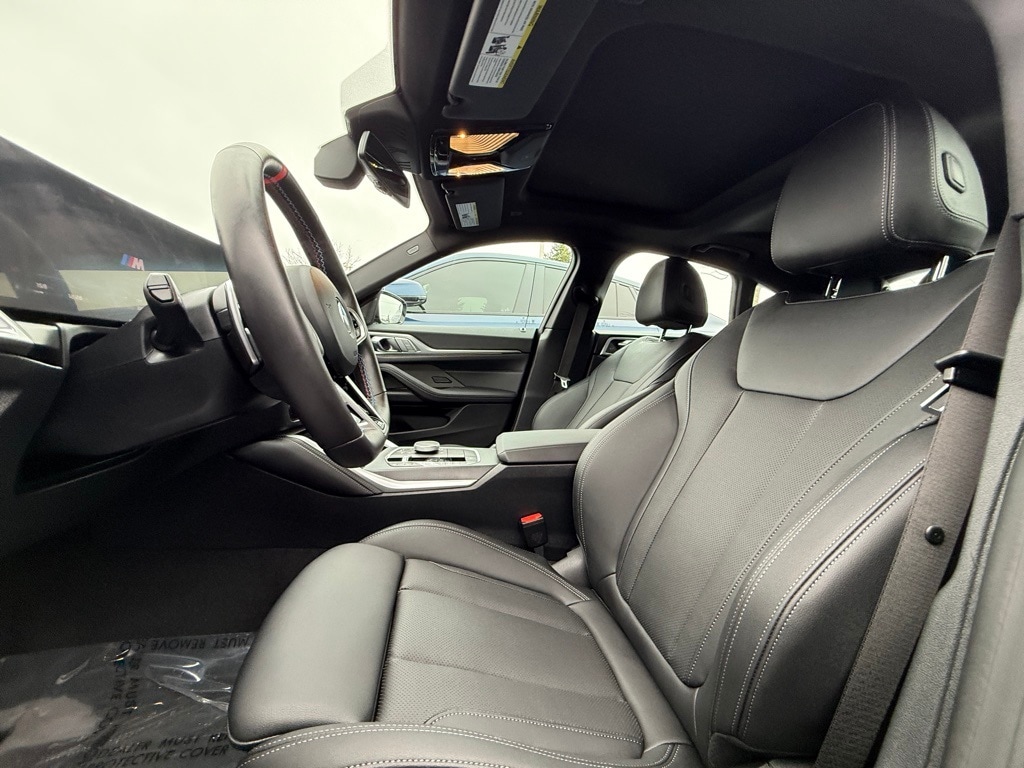 2025 BMW 440I - Image 19