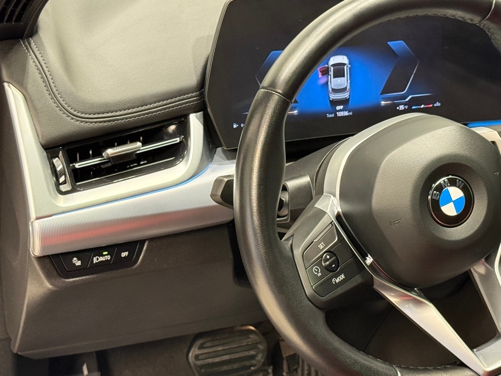 2025 BMW X1 - Image 11