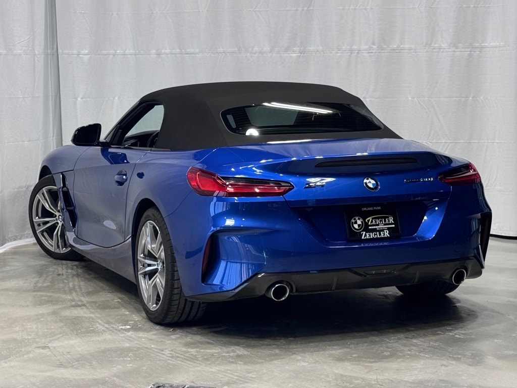 2025 BMW Z4 - Image 4