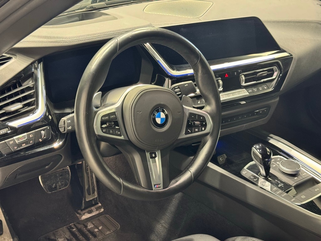 2025 BMW Z4 - Image 15