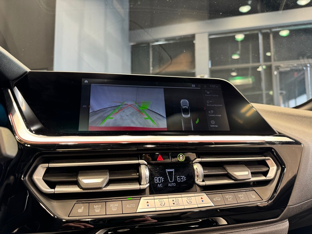 2025 BMW Z4 - Image 9