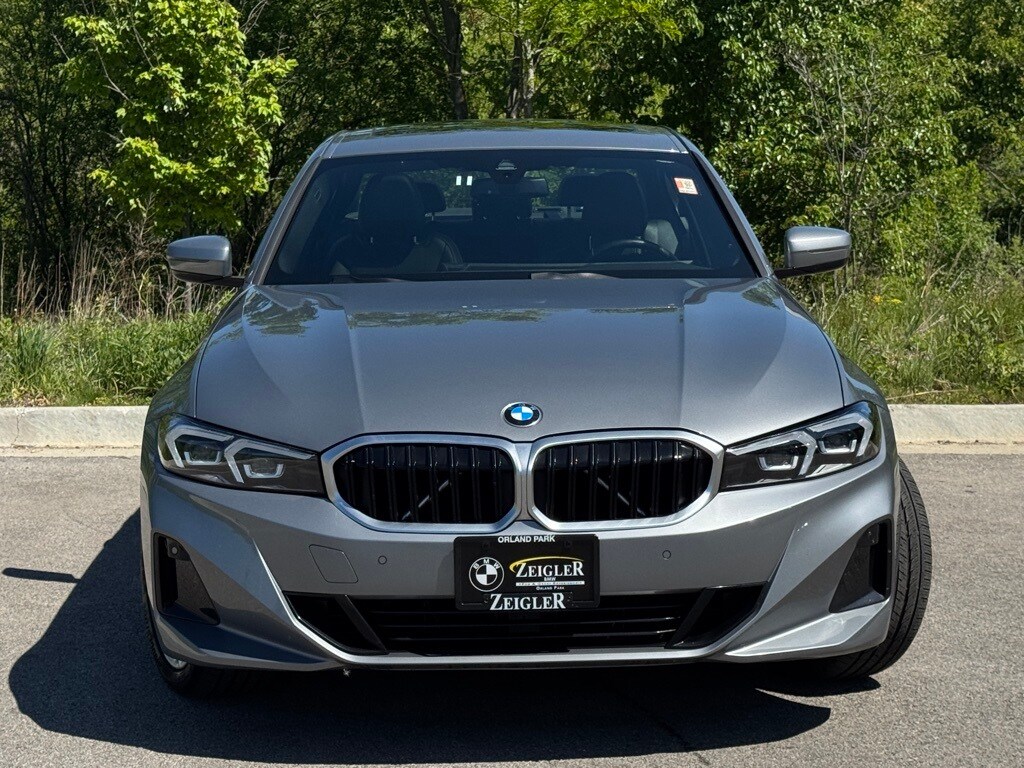 2024 Bmw 330i xDrive photo 2