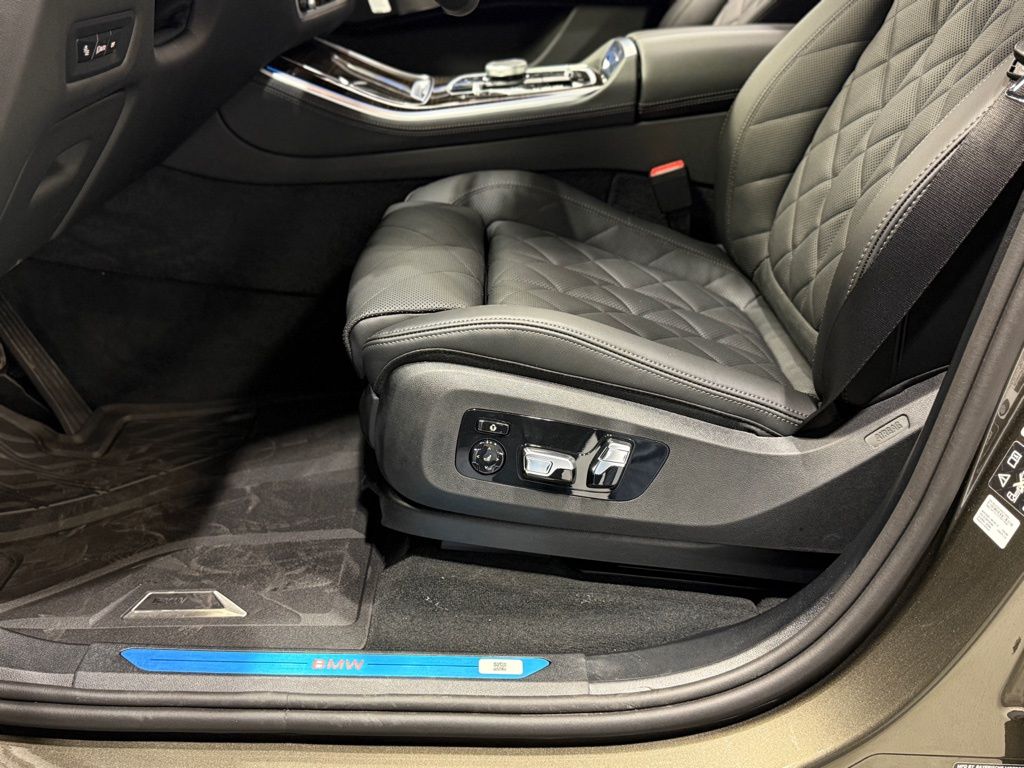 2026 BMW X5 - Image 15