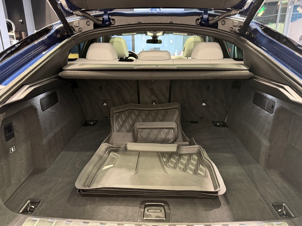 2023 BMW X6 - Image 28