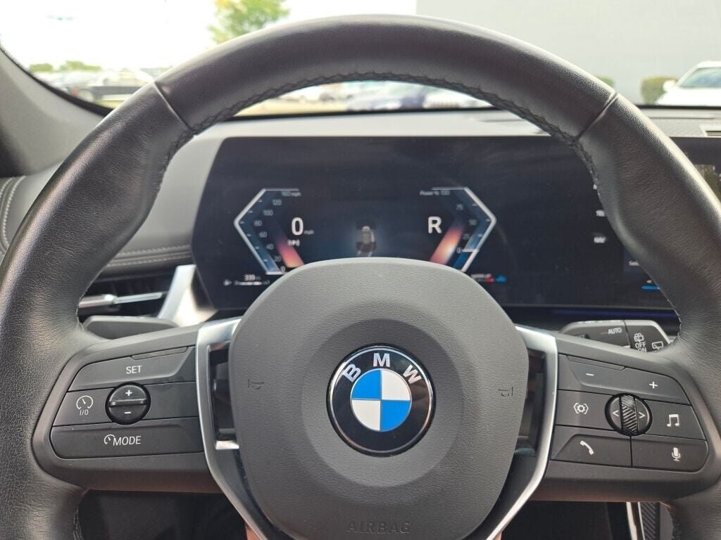 2025 BMW X1 - Image 13