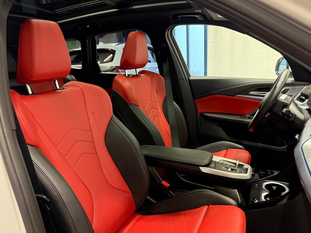 2025 BMW X1 - Image 28