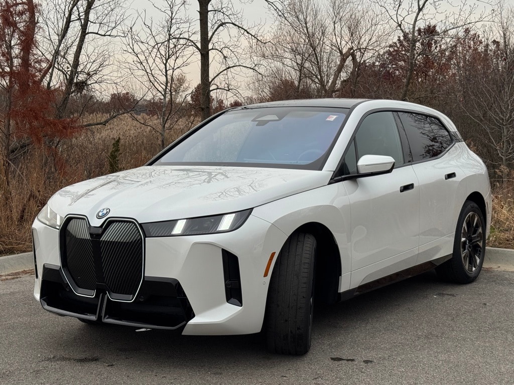 New 2026 BMW iX xDrive60 SUV