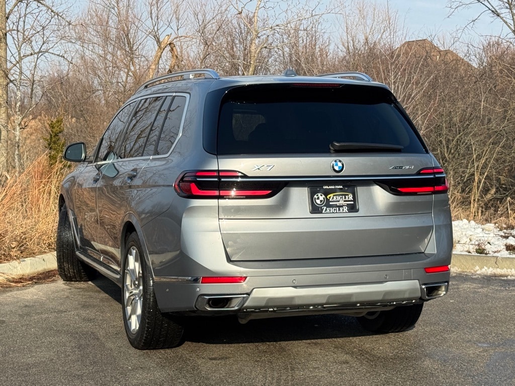 2024 BMW X7 - Image 4
