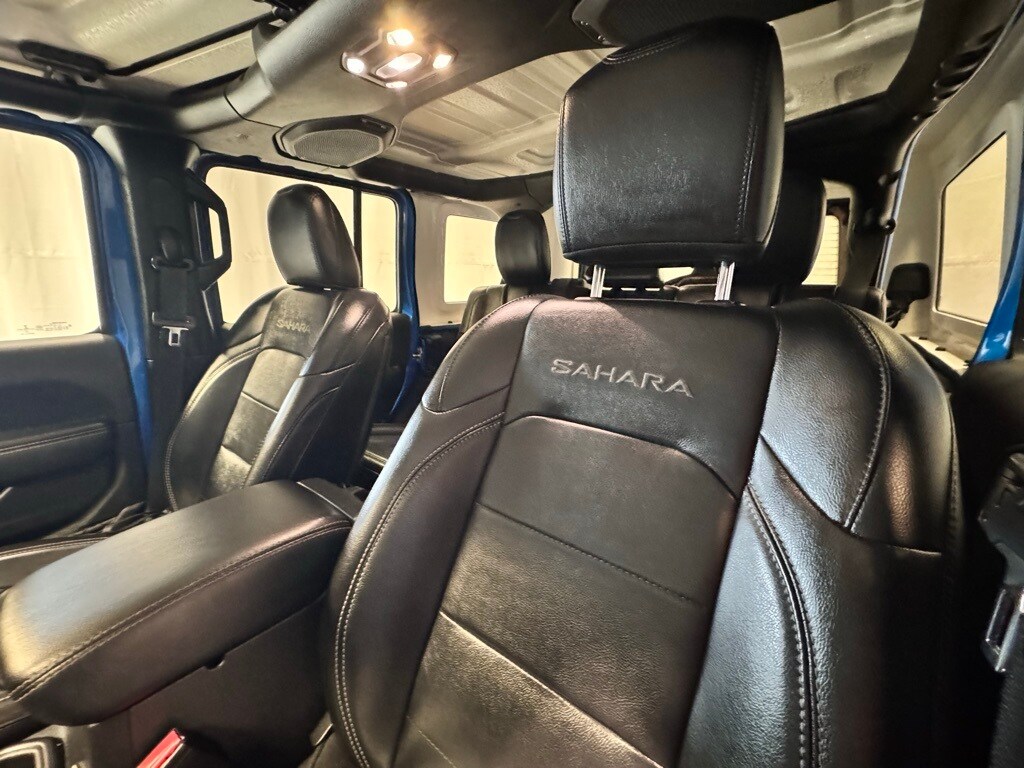 2023 JEEP WRANGLER - Image 23