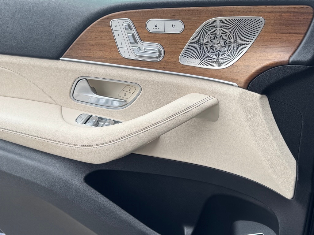 2022 MERCEDES-BENZ GLS-CLASS - Image 17