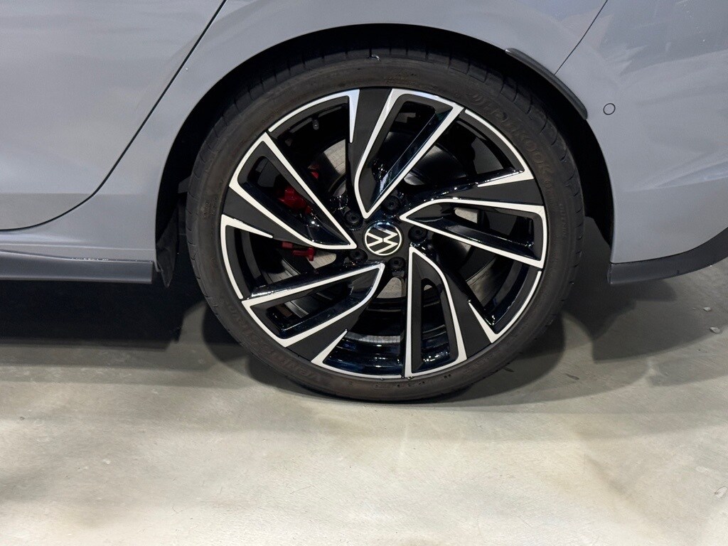 2024 VOLKSWAGEN GOLF GTI - Image 8
