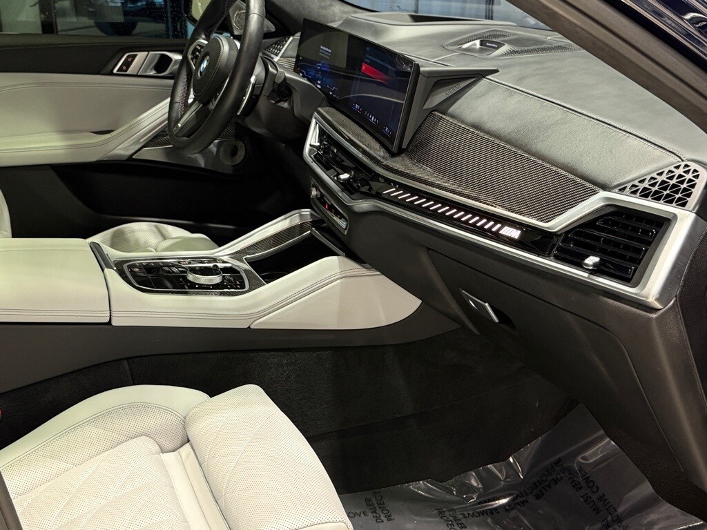2024 BMW X6 - Image 29