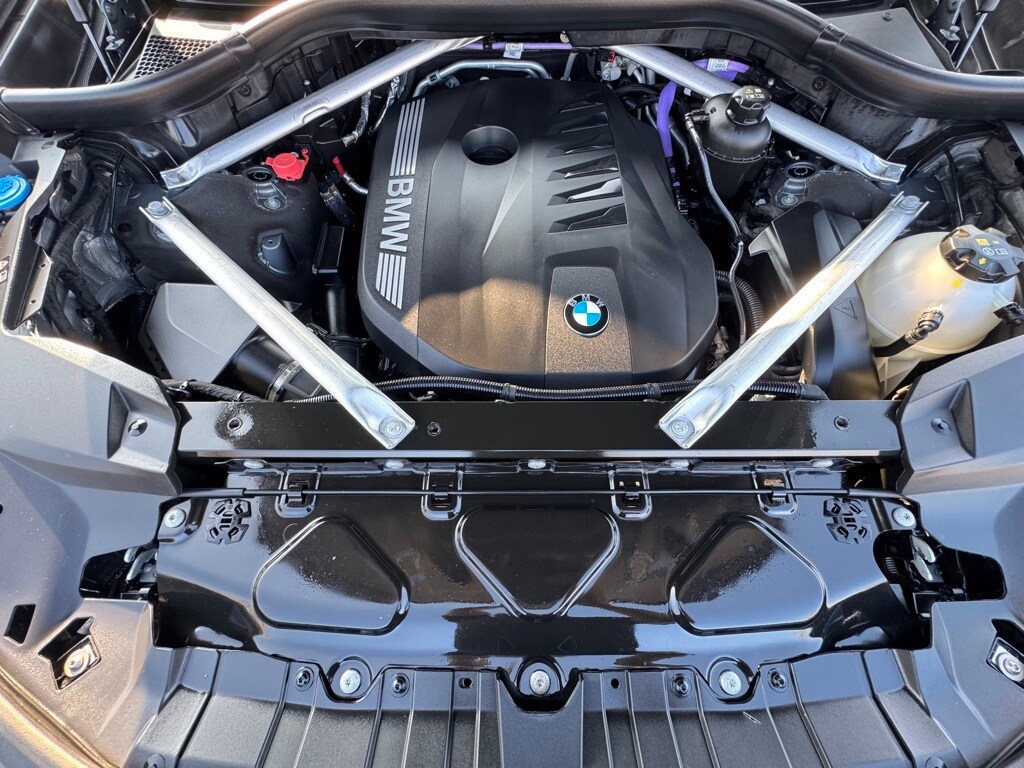 2024 BMW X7 - Image 34