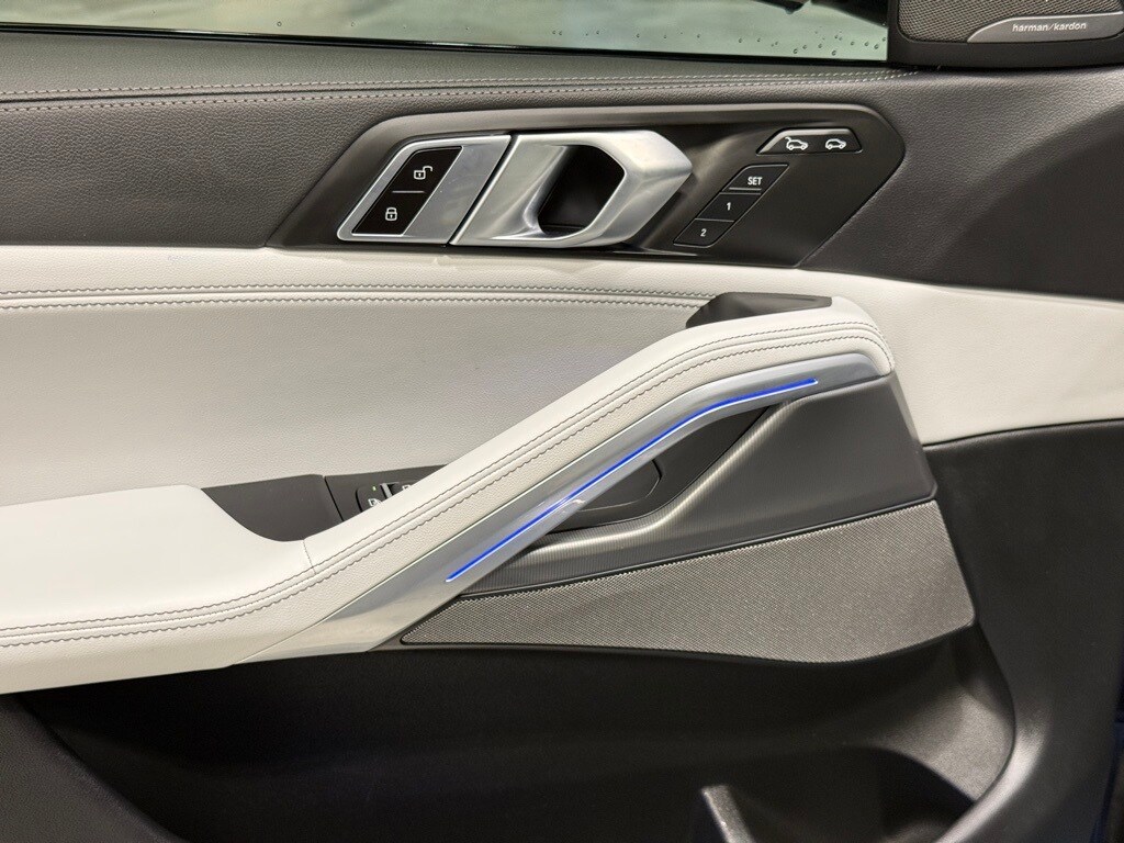 2023 BMW X6 - Image 15