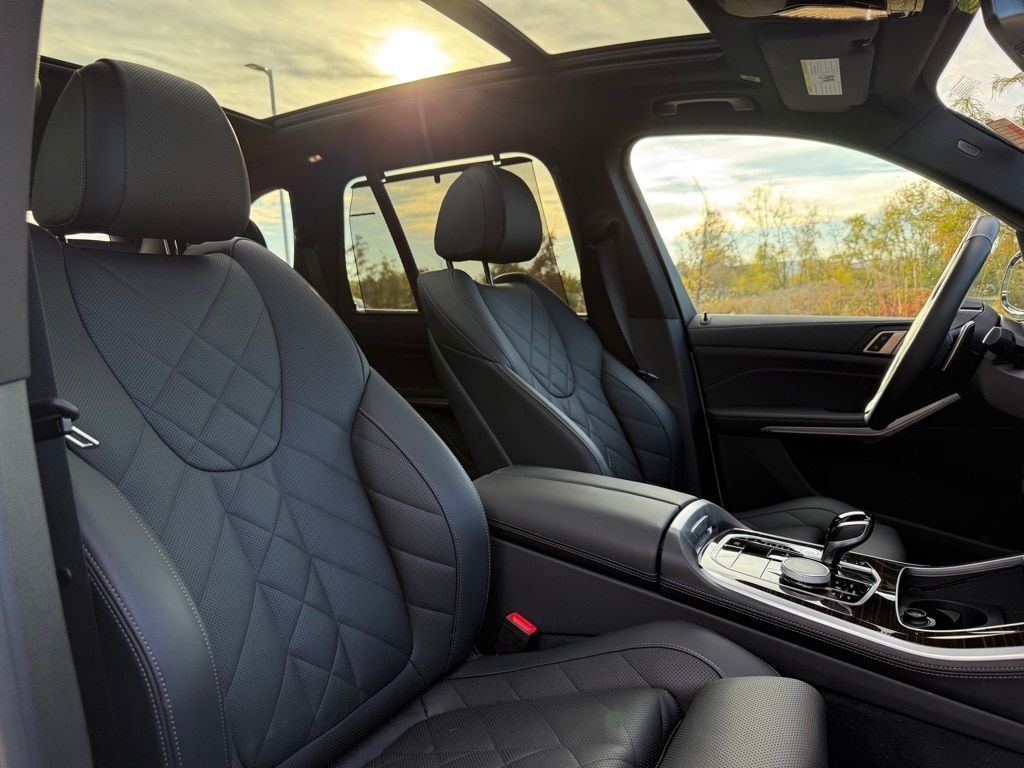 2023 BMW X5 - Image 28