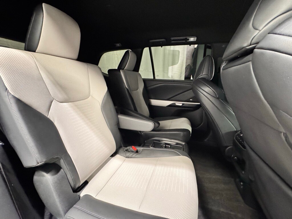 2024 LEXUS TX - Image 27