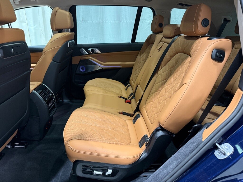 2026 BMW X7 - Image 22