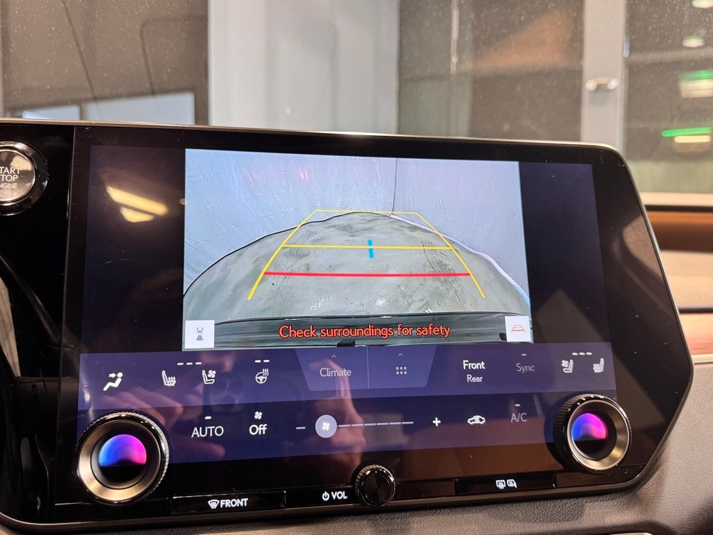 2023 LEXUS RX - Image 11