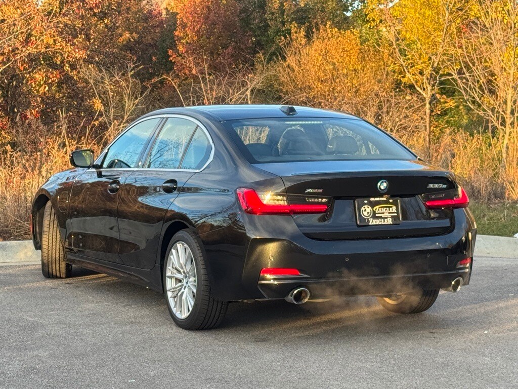 2024 Bmw 330e xDrive Sedan photo 4