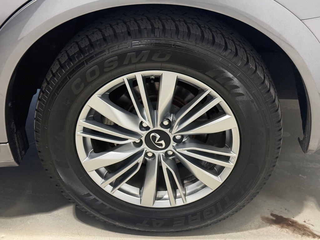 2021 INFINITI QX80 - Image 8