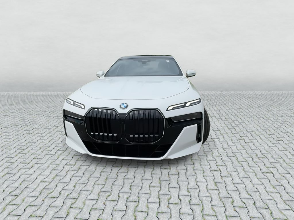 New 2026 BMW 760i xDrive Sedan