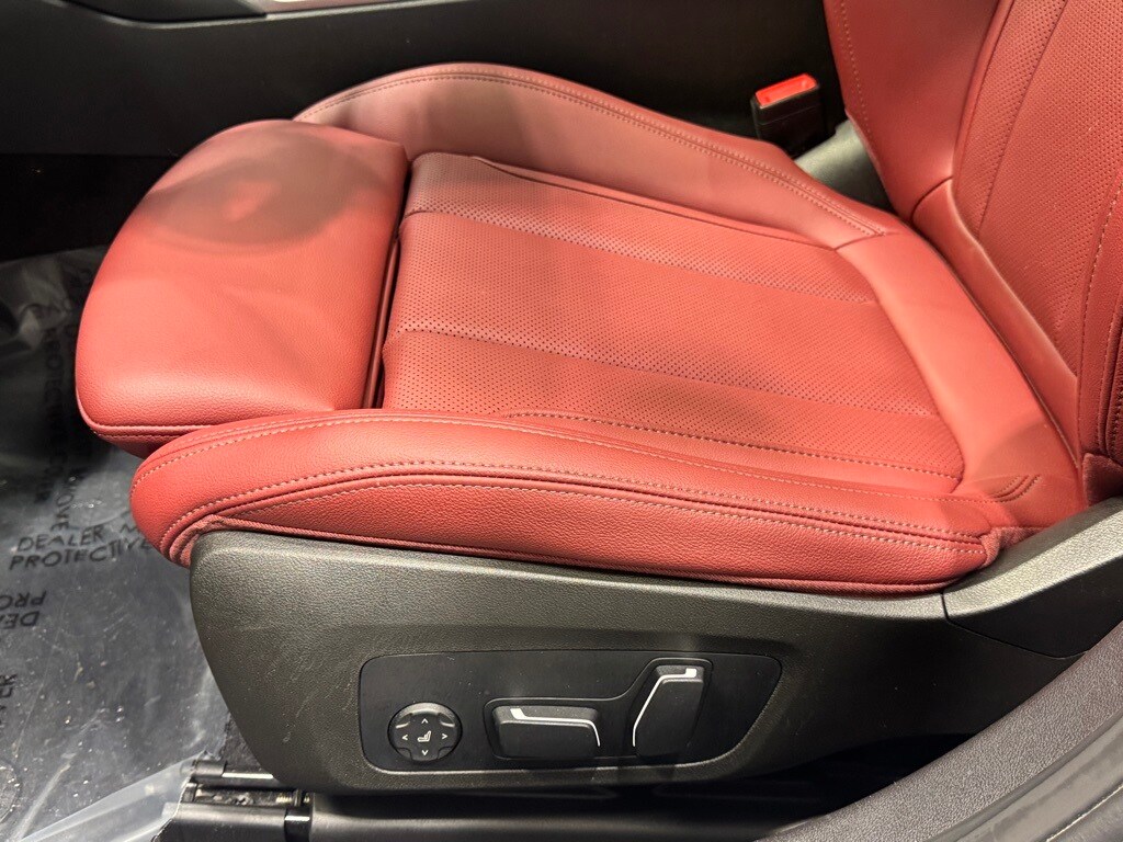 2024 BMW 330I - Image 18