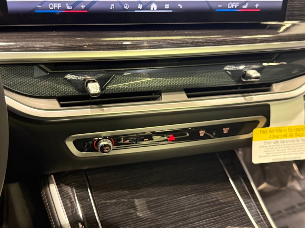 2025 BMW X5 - Image 12