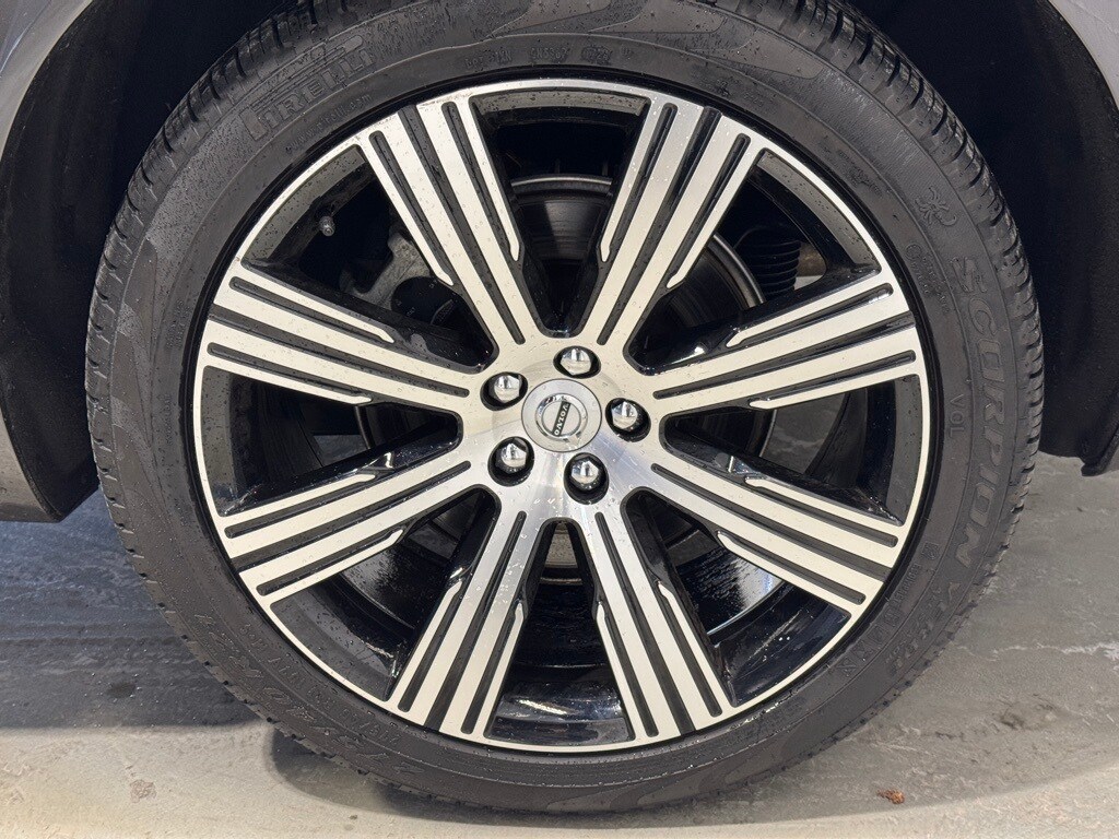 2025 VOLVO XC90 - Image 8