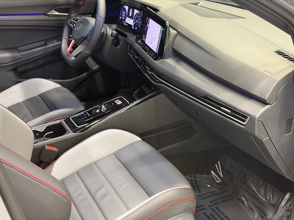 2024 VOLKSWAGEN GOLF GTI - Image 32