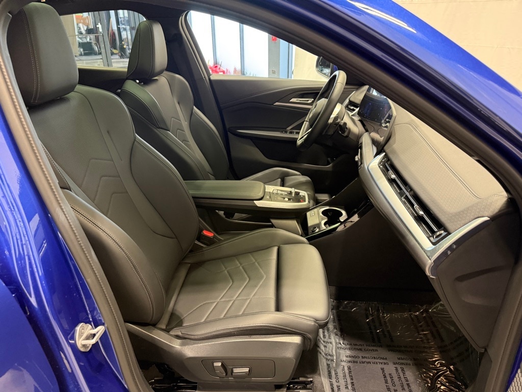 2025 BMW X2 - Image 28