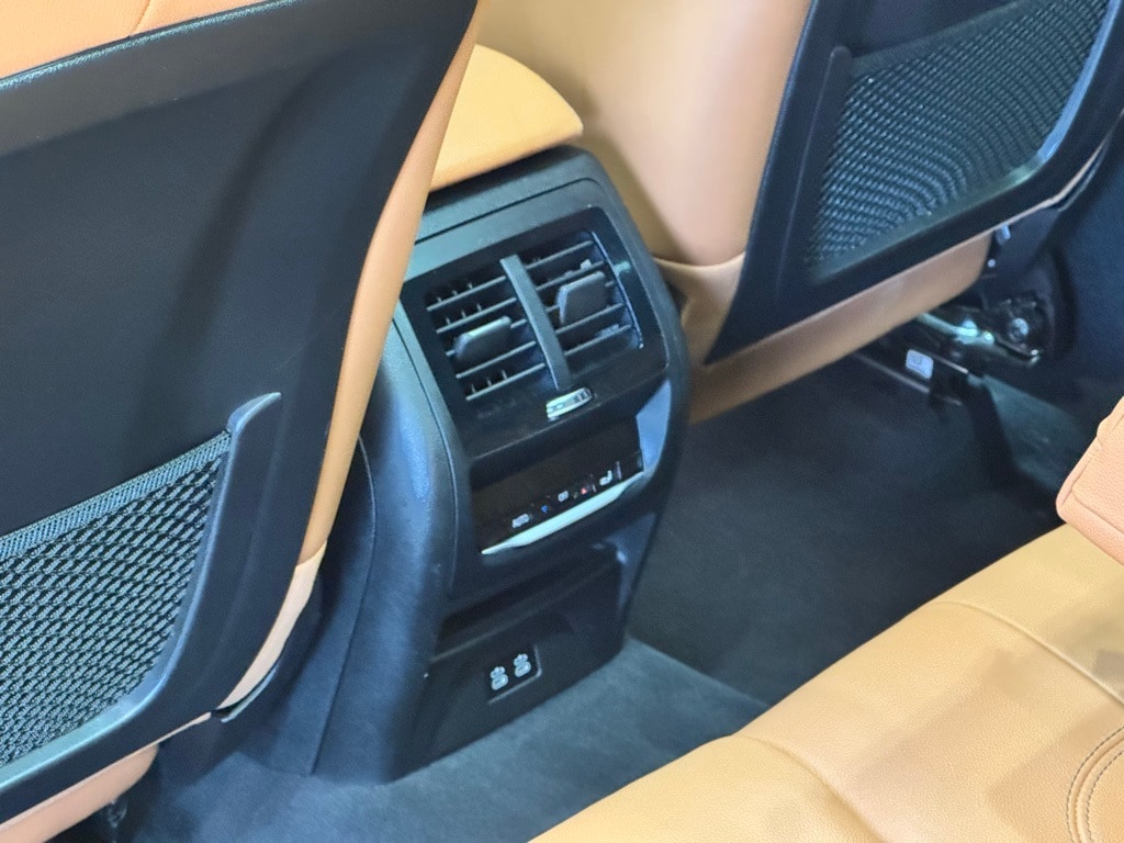 2021 BMW X3 - Image 23