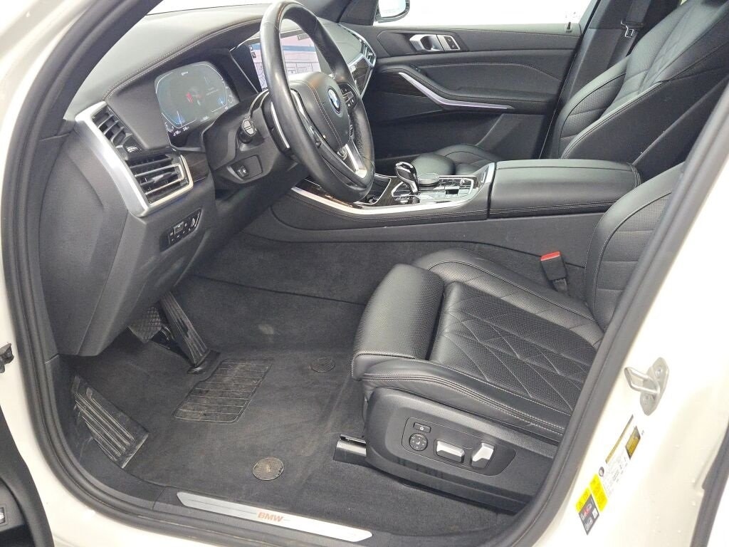 2023 BMW X5 - Image 9