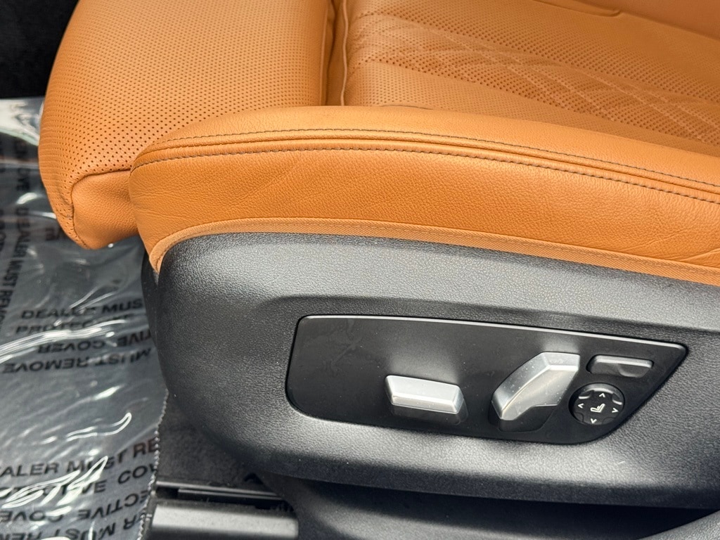 2023 BMW 530E - Image 19