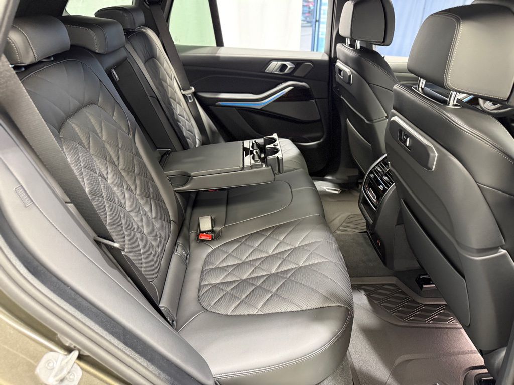2026 BMW X5 - Image 25